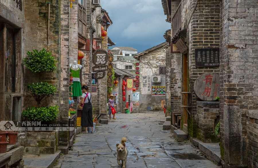 孙绍骋在参加呼和浩特市代表团审议时强调 首府要以“首善之地”的标准带头做好各项工作